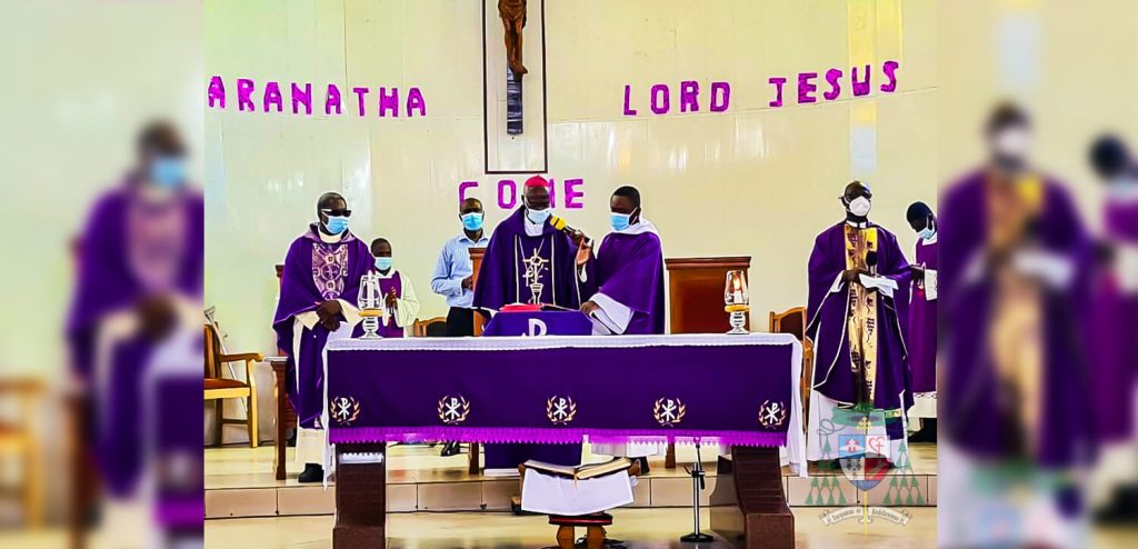 Archbishop-Kwofie-paid-a-visit-to-the-Holy-Family-Parish,-Mataheko
